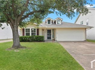 19823 Crested Hill Ln, Cypress, TX 77433