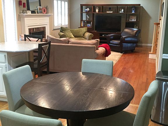 3rd image of 2108 Lakeview Dr