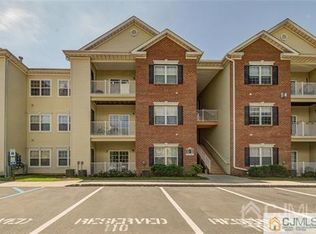 135 Frank Ct, South Plainfield, NJ