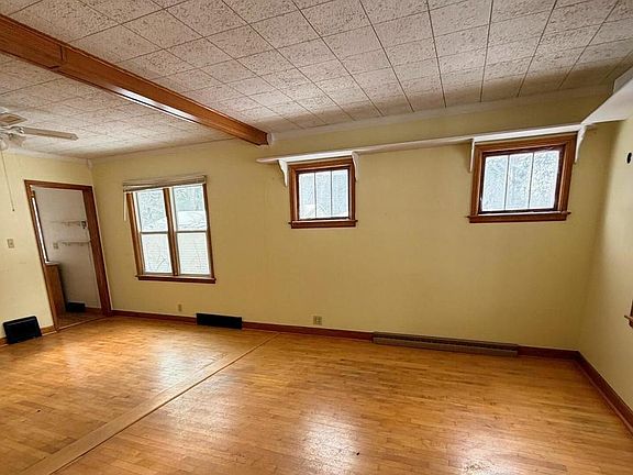 3rd image of 304 LINWOOD AVENUE