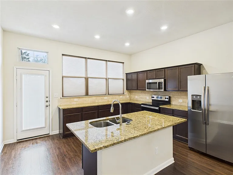 2102 Polmont Dr — Photo 5