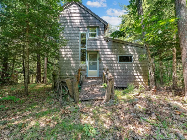 33 Balsam Woods Road, Harpswell, ME 04079