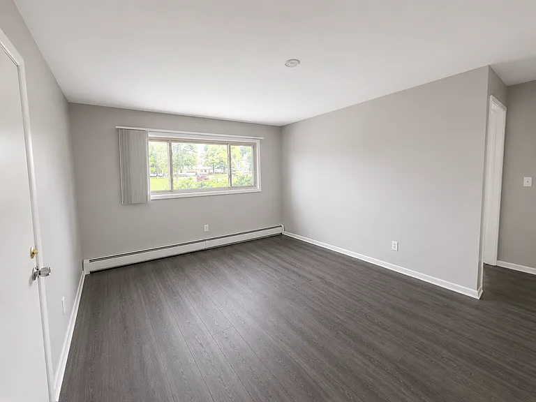 Glenaire Fourplex — Photo 6