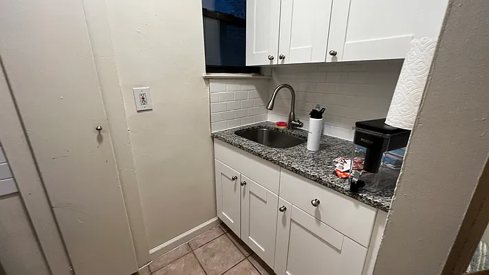 Rented by HOLTON REAL ESTATE INC. | media 24