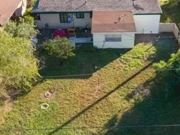 2nd image of 712 Nyssa Ave