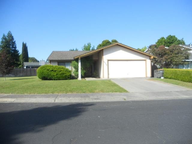 1st image of 2826 Janet Dr