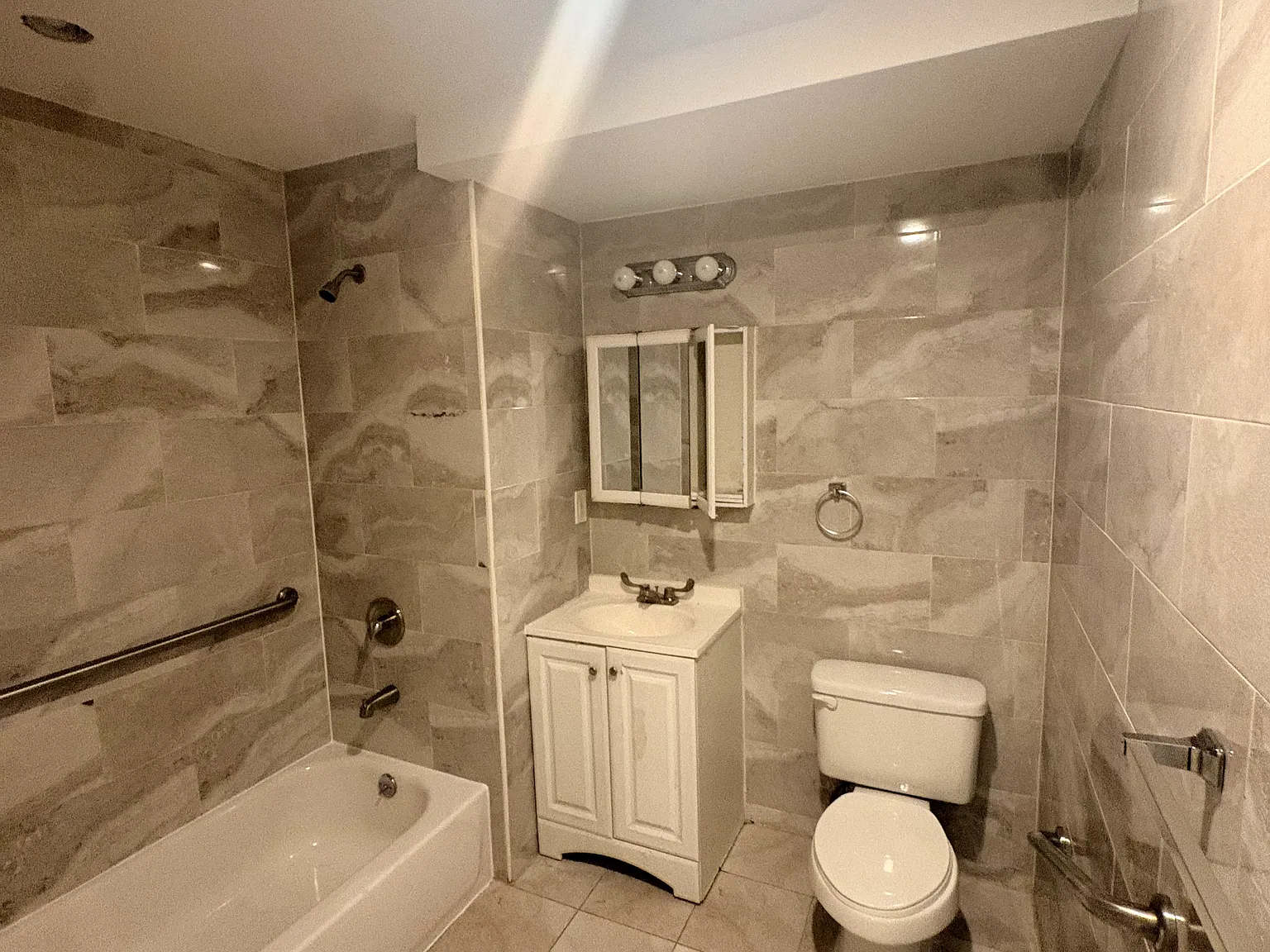 113 West 130th Street — Photo 4