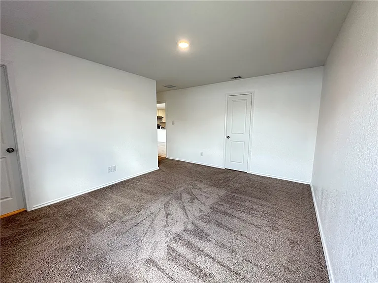 1203 Athena Dr — Photo 19