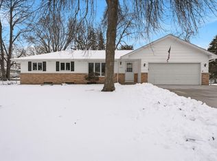 9121 61 1/2 Ave N, New Hope, MN 55428