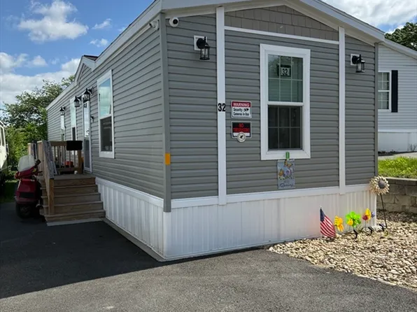 161 Newbury St #32, Peabody, MA 01960