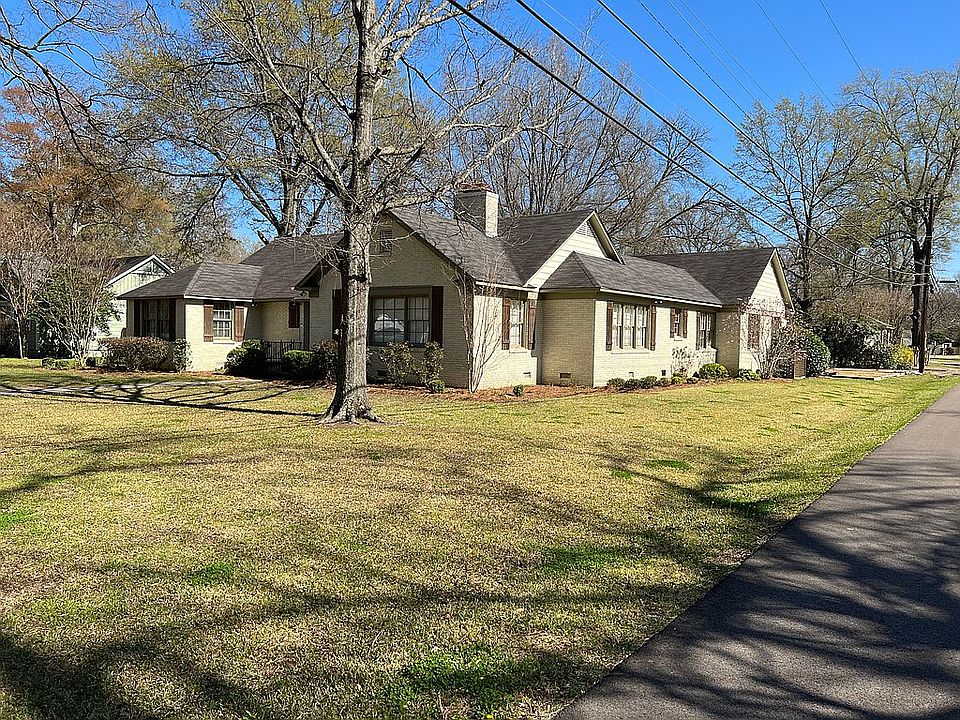 1st image of 500 E Monroe Ave