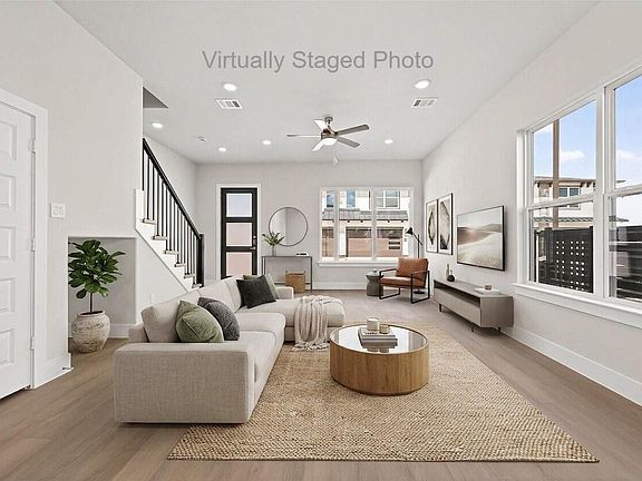 4th image of 10719 Mason Rd #27