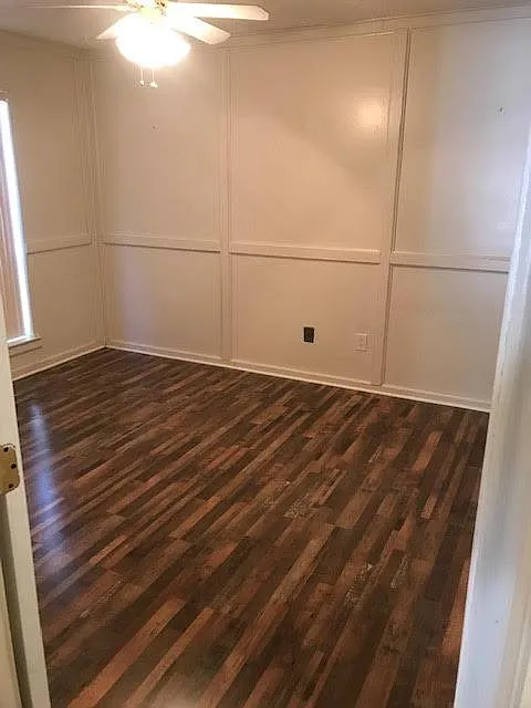 Sceptre Cir, Garland — Photo 3