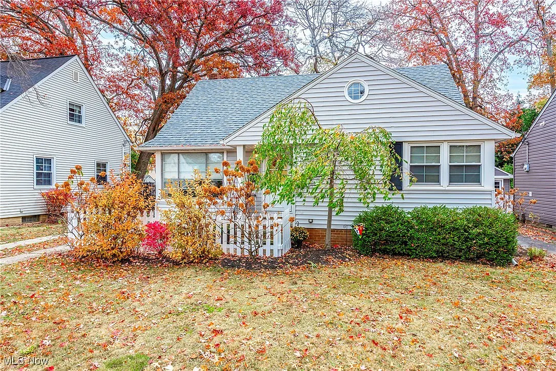 553 Kenilworth Rd photo 1