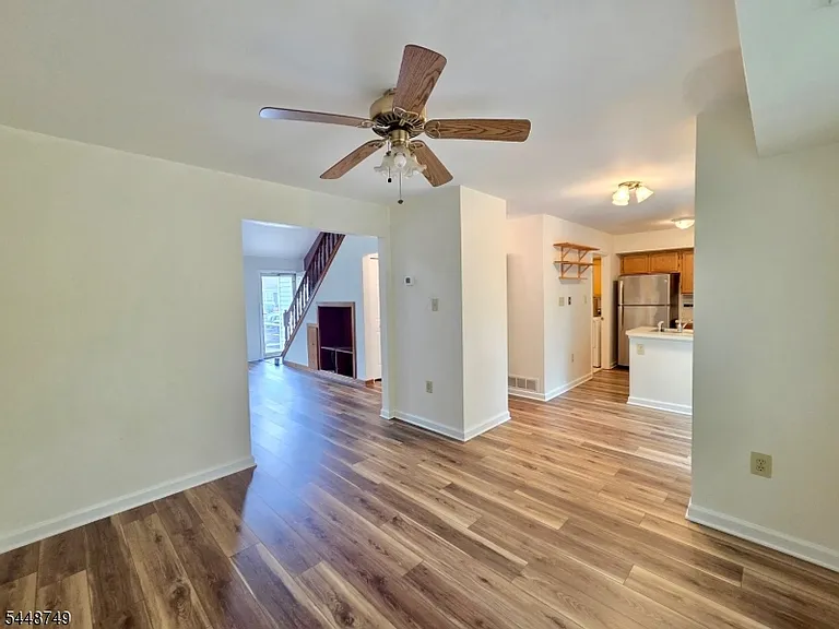 200 Bamburgh Ct — Photo 9