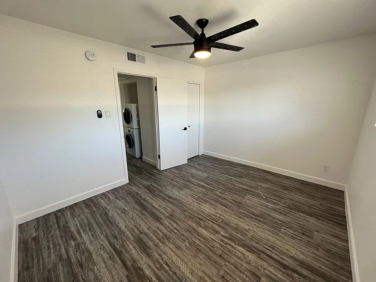 The Brentwood — Photo 64
