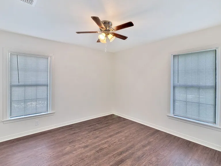 8726 Eldon Dr — Photo 10