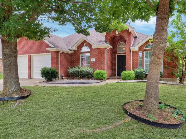 1106 Eastbrook Dr, Desoto, TX 75115