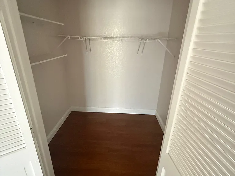 1409 Santa Margarita St — Photo 8
