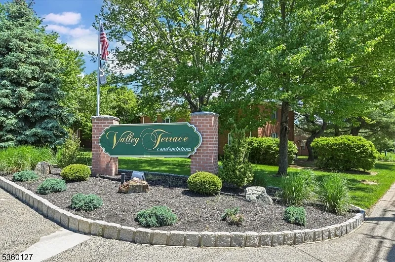 46 Knox Ter, Unit 2A, Wayne, NJ 07470 — Photo 2