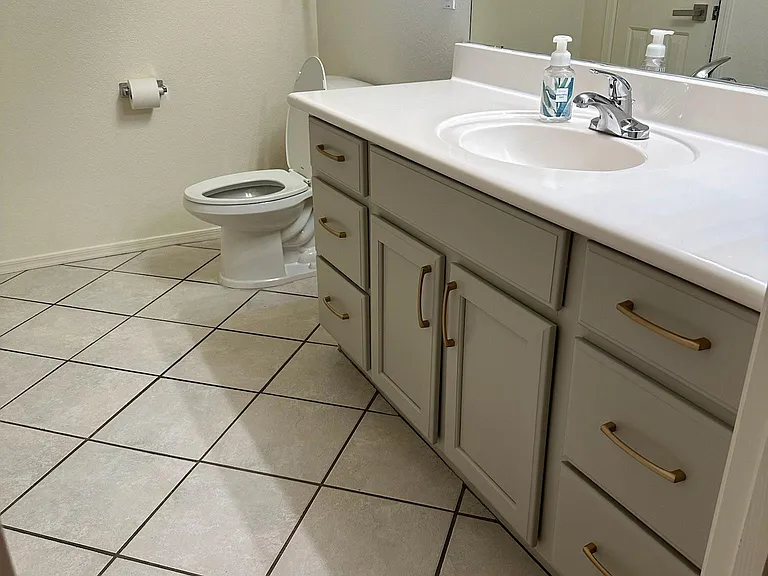 master bedroom restroom