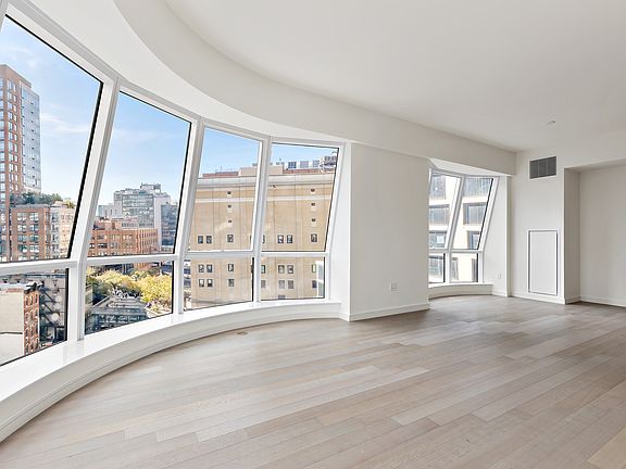 4th image of 515 W 18th St APT 916