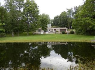 20796 Lost Rd, Cassopolis, MI 49031