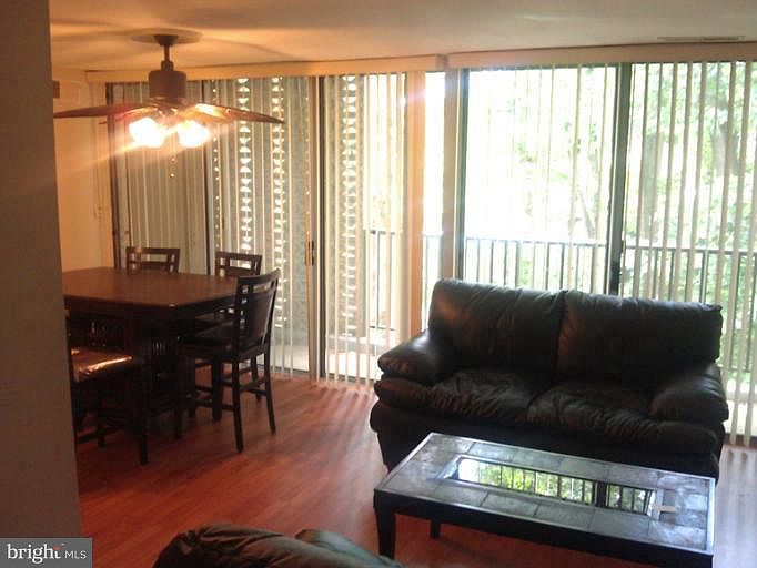 1st image of 4410 Briarwood Ct N APT 33