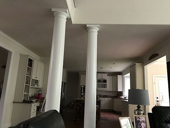 3rd image of 2775 Meander Creek Ln