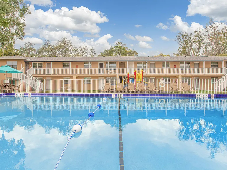 Serenity Apartments — Photo 10