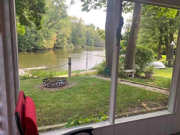 Screened Porch Riverfront View
