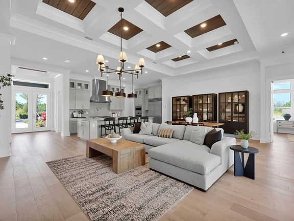 Discover new homes in Bonita Springs, FL