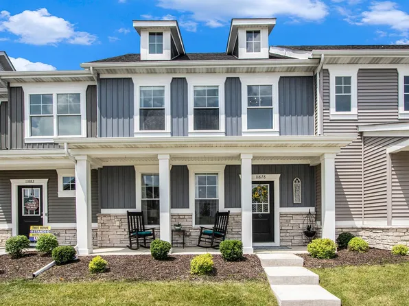 11878 Kentucky St, Crown Point, IN 46307