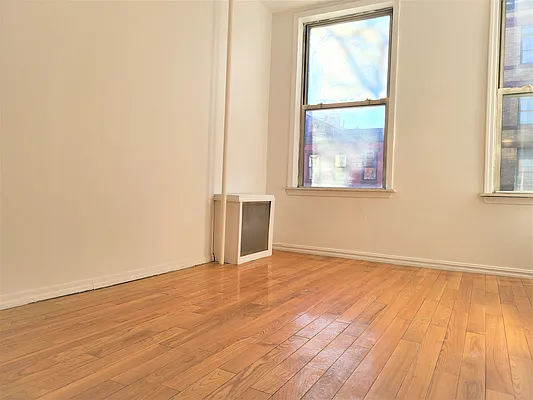 Rented by Virtual Real Estate | media 6