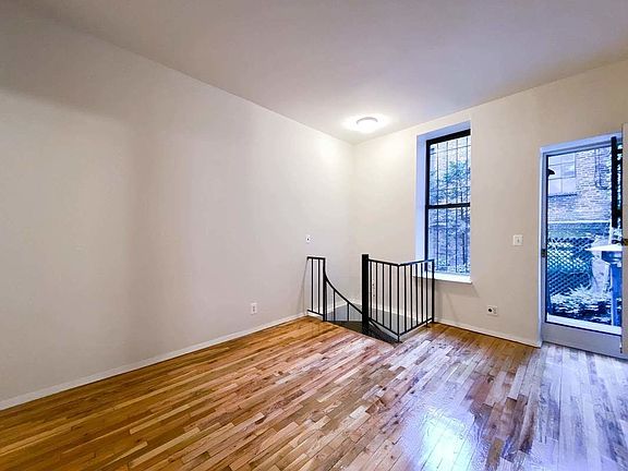 5th image of 307 E 94th St APT B