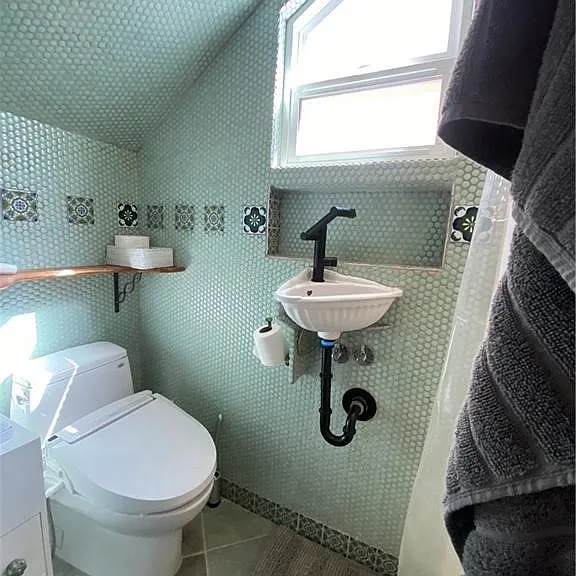 631 Benson Way — Photo 11
