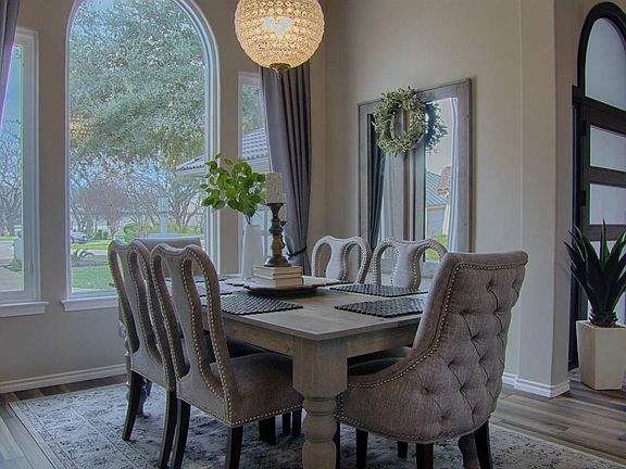 4th image of 108 San Saba Ct
