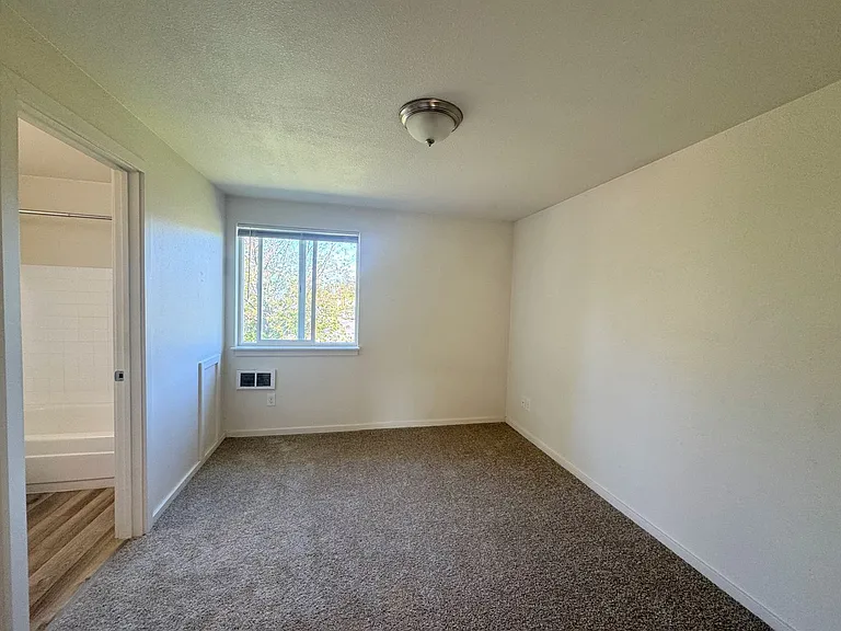 North Highland Court — Photo 40