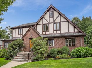 12 Dunbarton Rd, Belmont, MA 02478