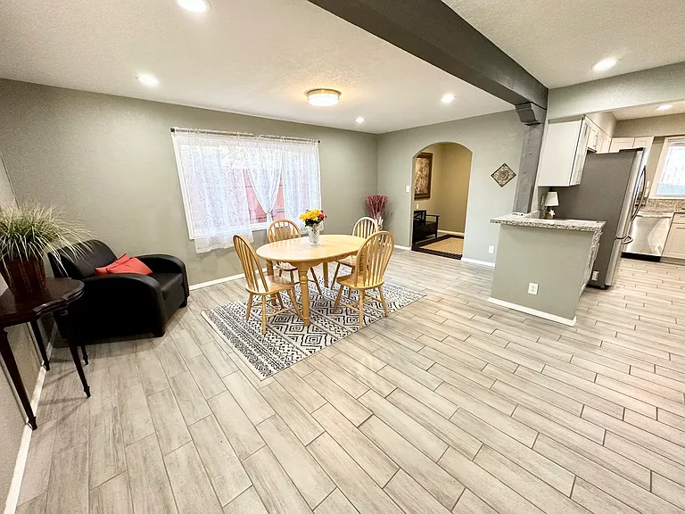 5309 Arvilla Ave NE — Photo 4