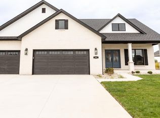 408 Briarberry Dr, Shiloh, IL 62221