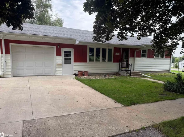 717 6th St, Gladbrook, IA 50635