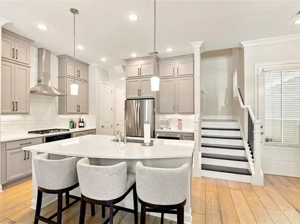 1097 Kirkland Cir, Smyrna, GA 30080