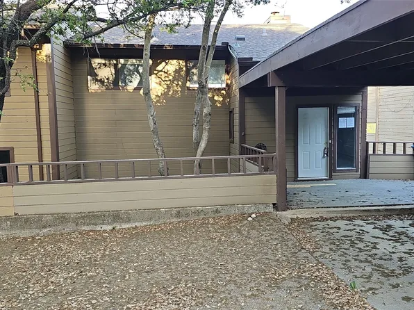 746 Haven Ln, Fort Worth, TX 76112