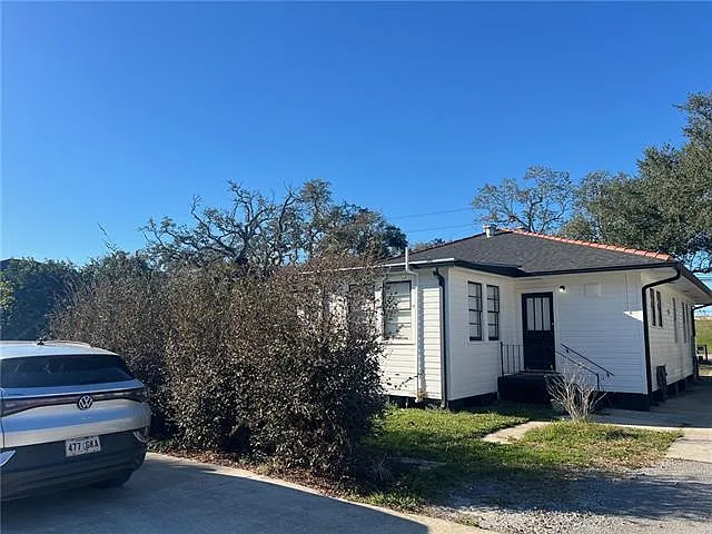 7924 Lincoln Beach Blvd — Photo 17