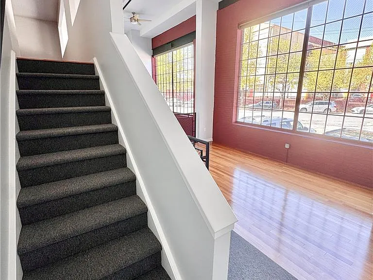 11 W 2nd St #101 — Photo 7