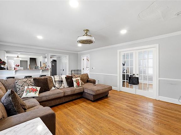 4th image of 2021 Oak Branch Way