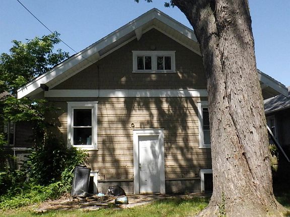 3rd image of 1706 N Peoria Ave