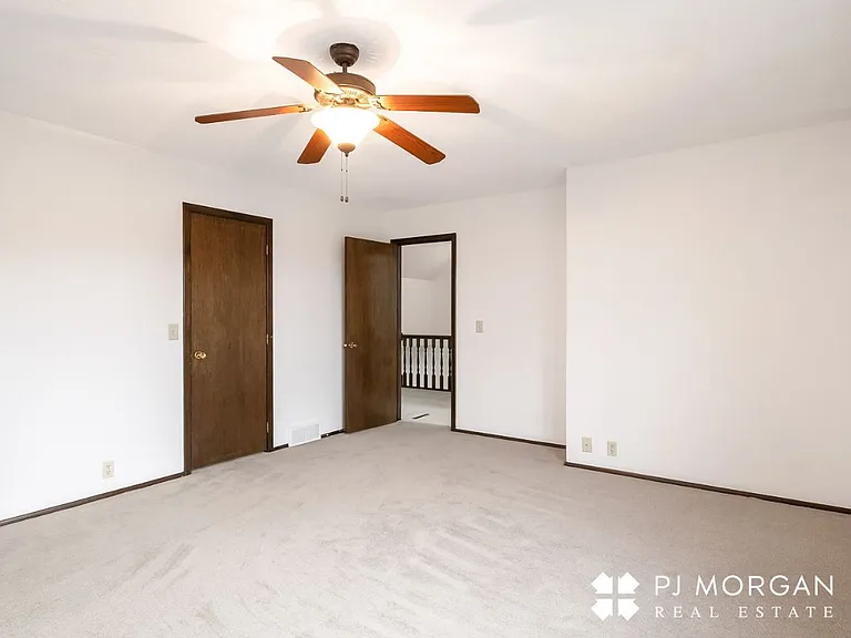 1312 S 118th St — Photo 45