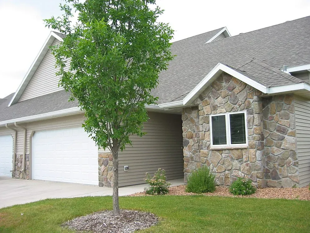 Beaver Creek Townhomes — Photo 4